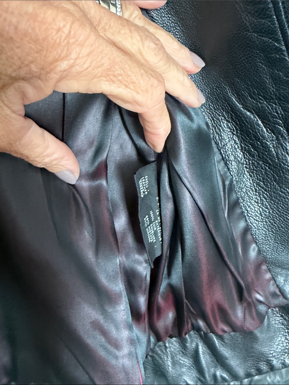Leather jacket - Picture 4 of 5